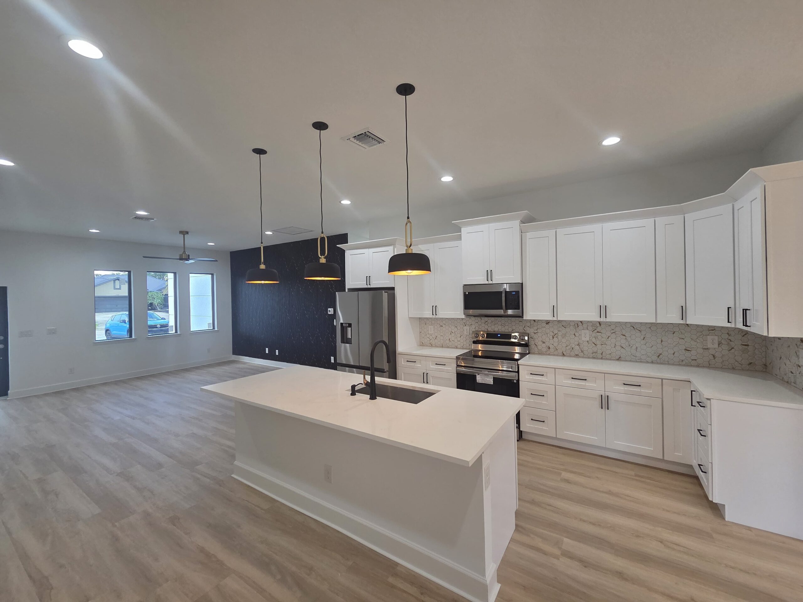 2ff10304-08f8-4a8a-8beb-c1e193f3dd7a